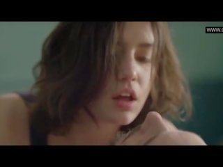 Adele exarchopoulos - topless vies film scènes - eperdument (2016)