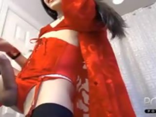 Rouge lingerie femboy énorme phallus en ligne